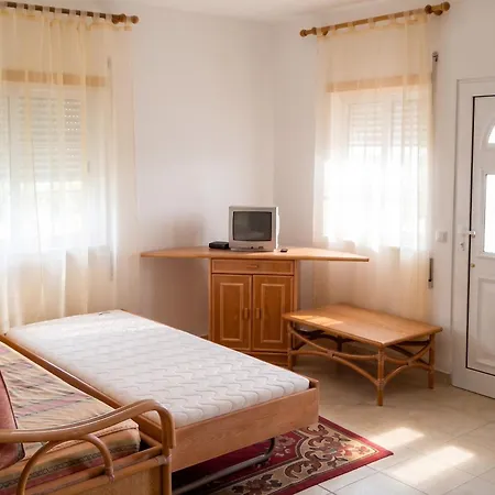 דירה Charming In - 60 M² With Pool & View