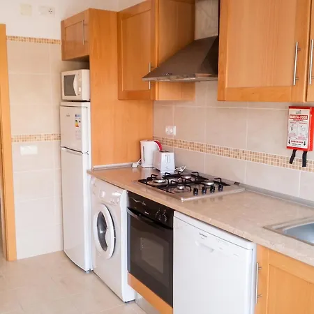 Charming In - 60 M² With Pool & View דירה *