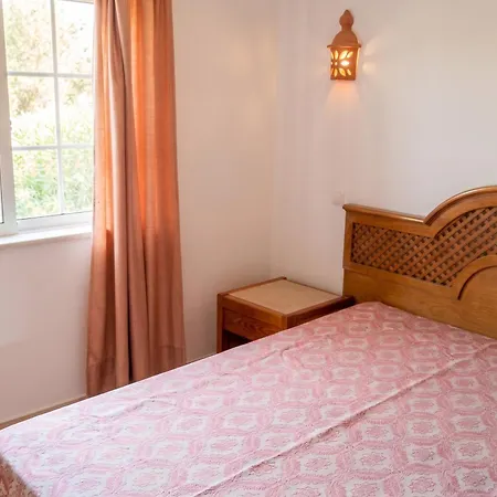 Charming In - 60 M² With Pool & View דירה *